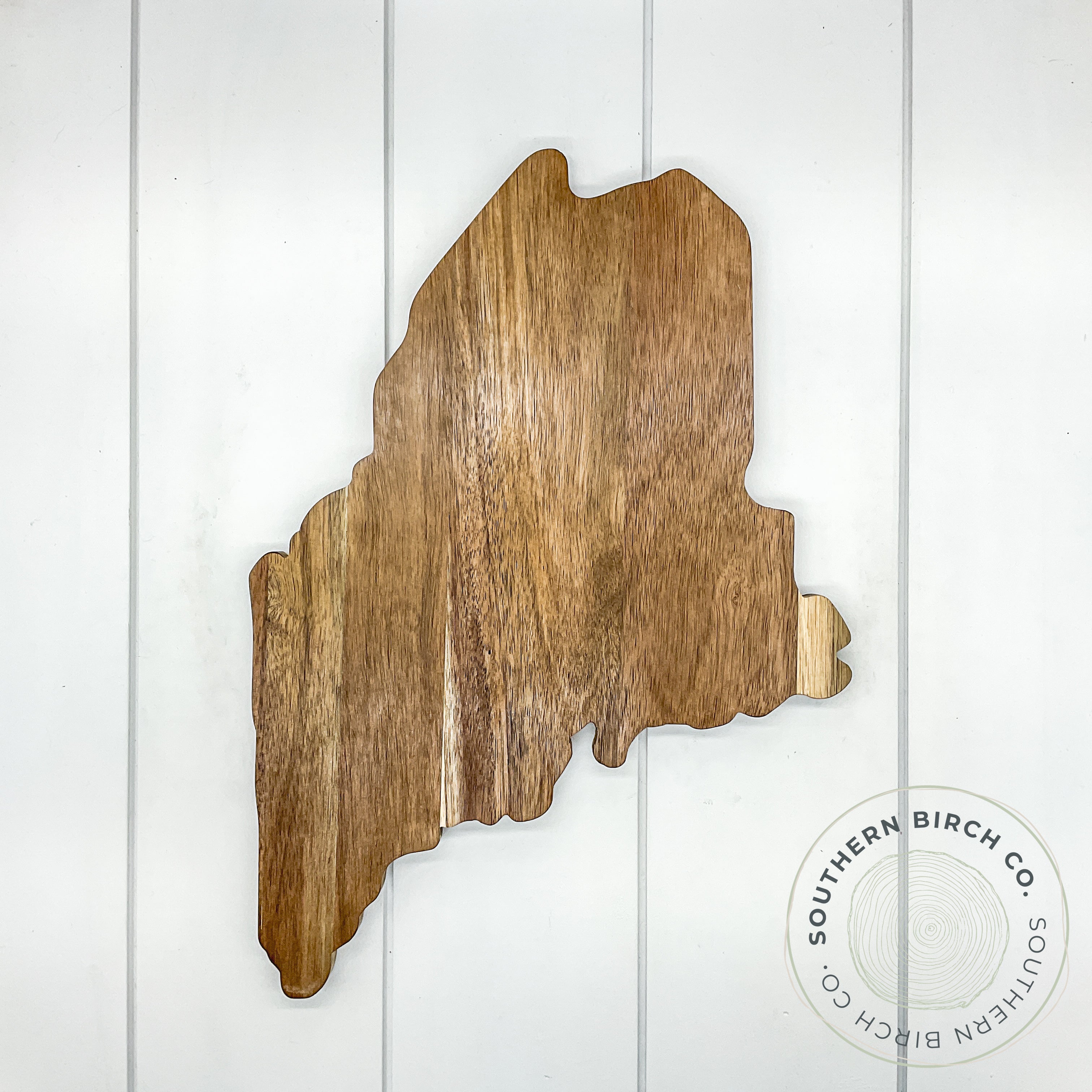 Acacia Wood Cutting Board (Maine)